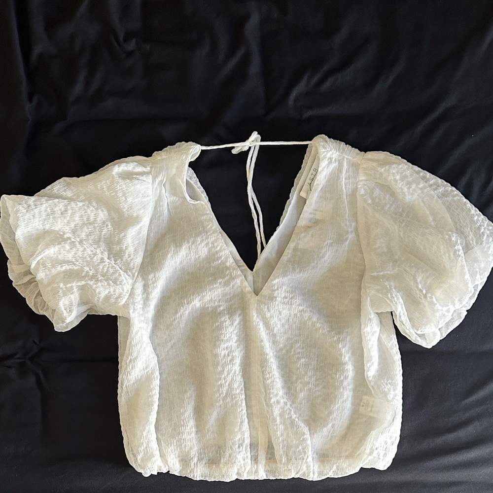 ASTR the label white balloon sleeve flowy tie top - Picture 4 of 4